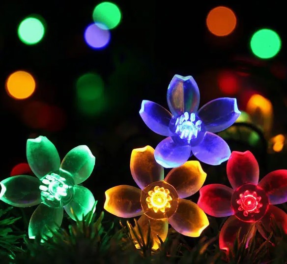 Outdoor Flower String 23' Solar LED Lights