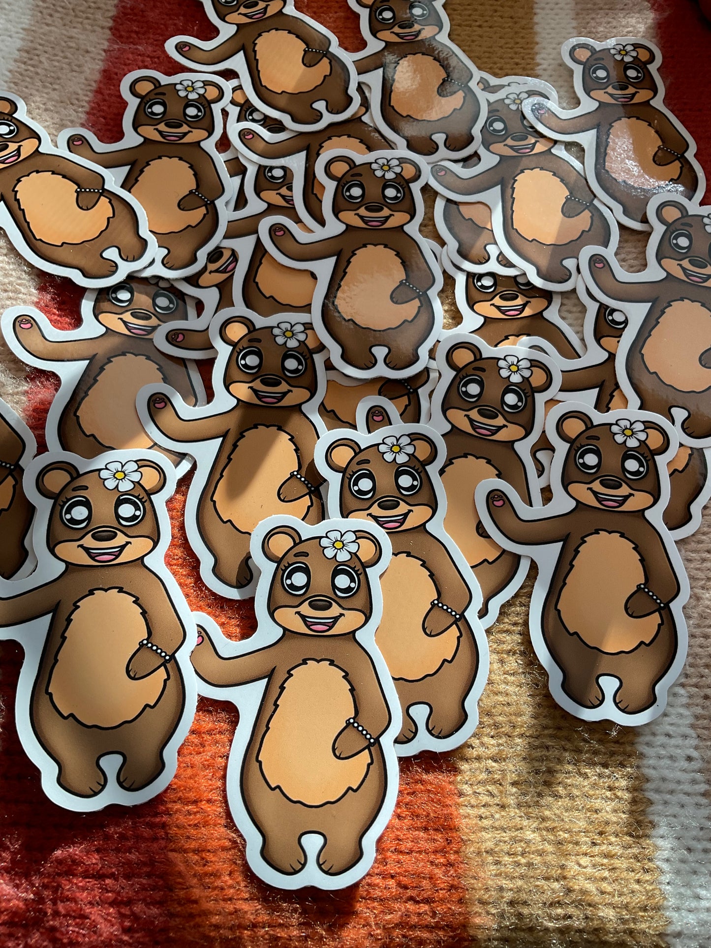 1 Individual Sticker - Mom - Bear Lola